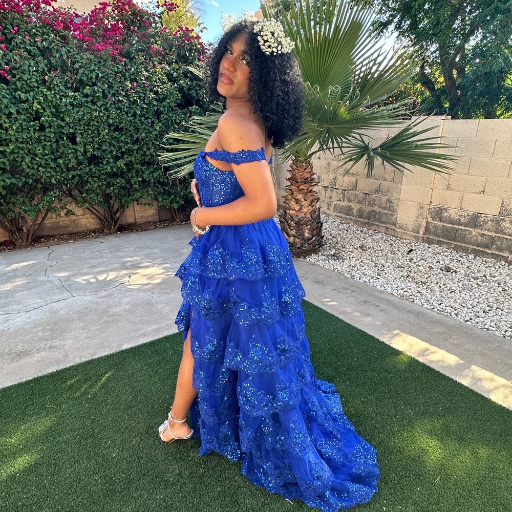 Blue prom dress